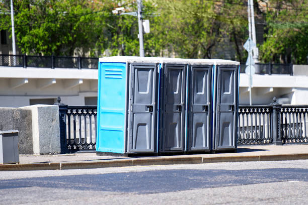 Best Portable bathroom rental  in Winnebago, IL
